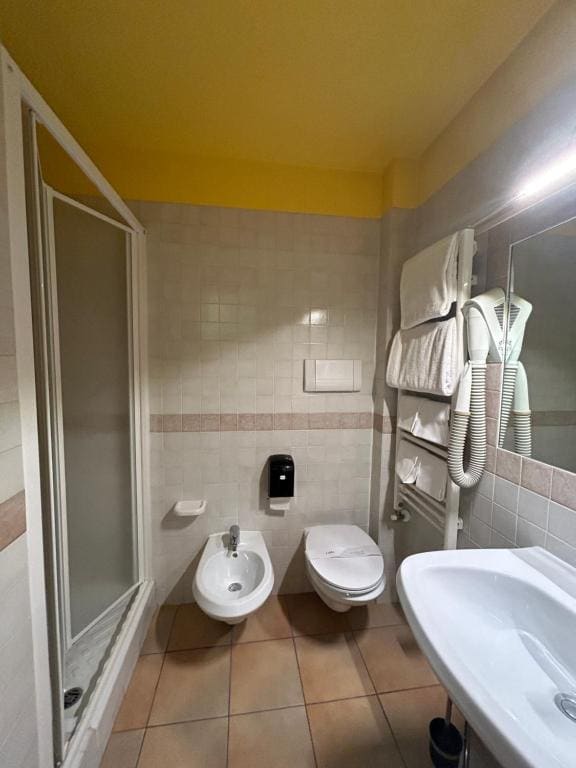 Superior Double or Twin Room with Pool View room - Image 3