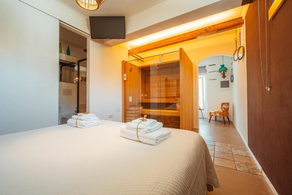 Junior Suite with Sauna room - Image 1