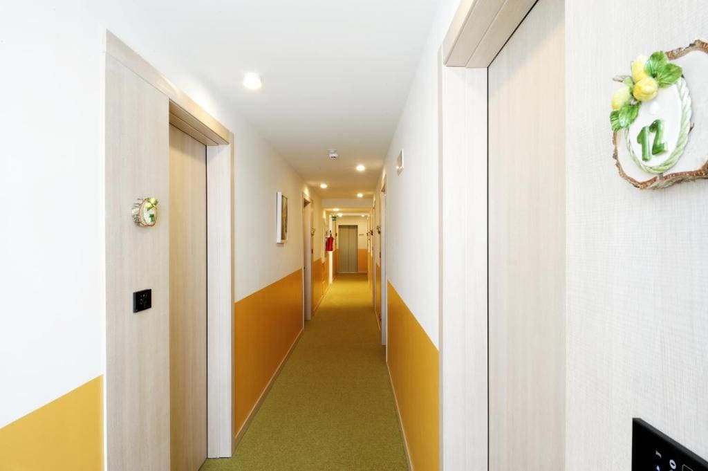 Triple Room with Balcony or Patio room - Image 3