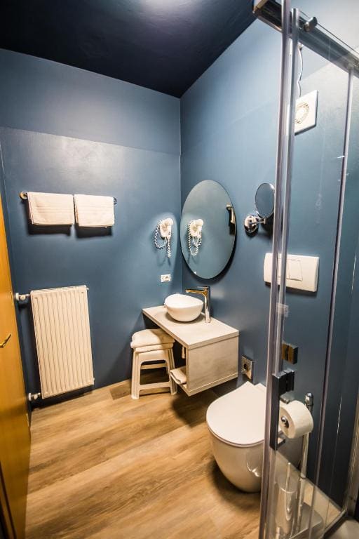 Standard Double or Twin Room room - Image 1