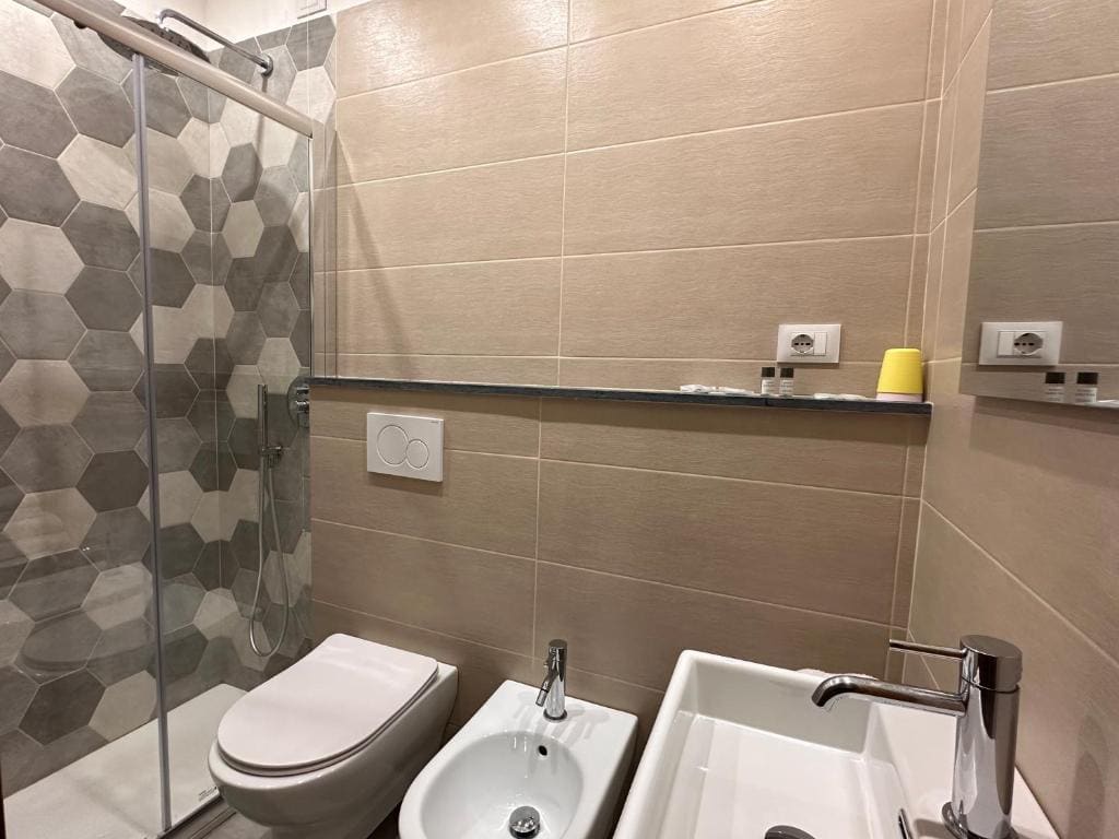 Double or Twin Room room - Image 3