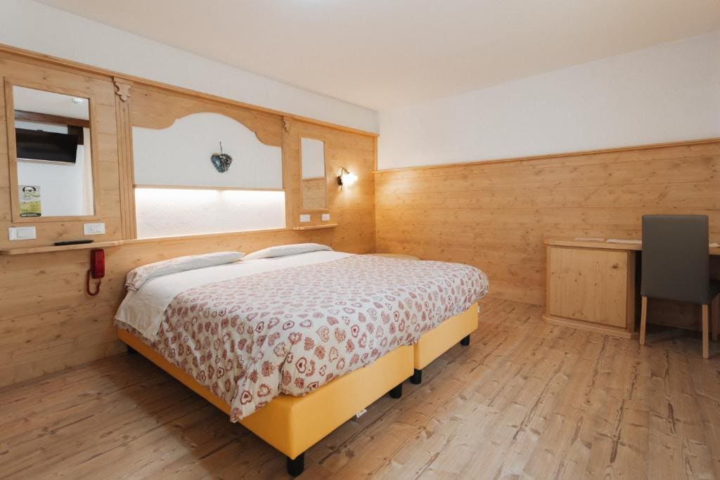 Family Junior Suite room - Image 1