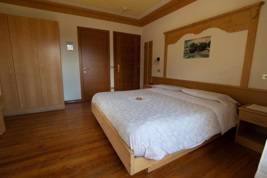 Double Room with Balcony room - Image 1