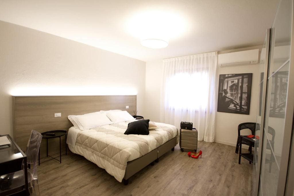 Superior Double Room room - Image 3