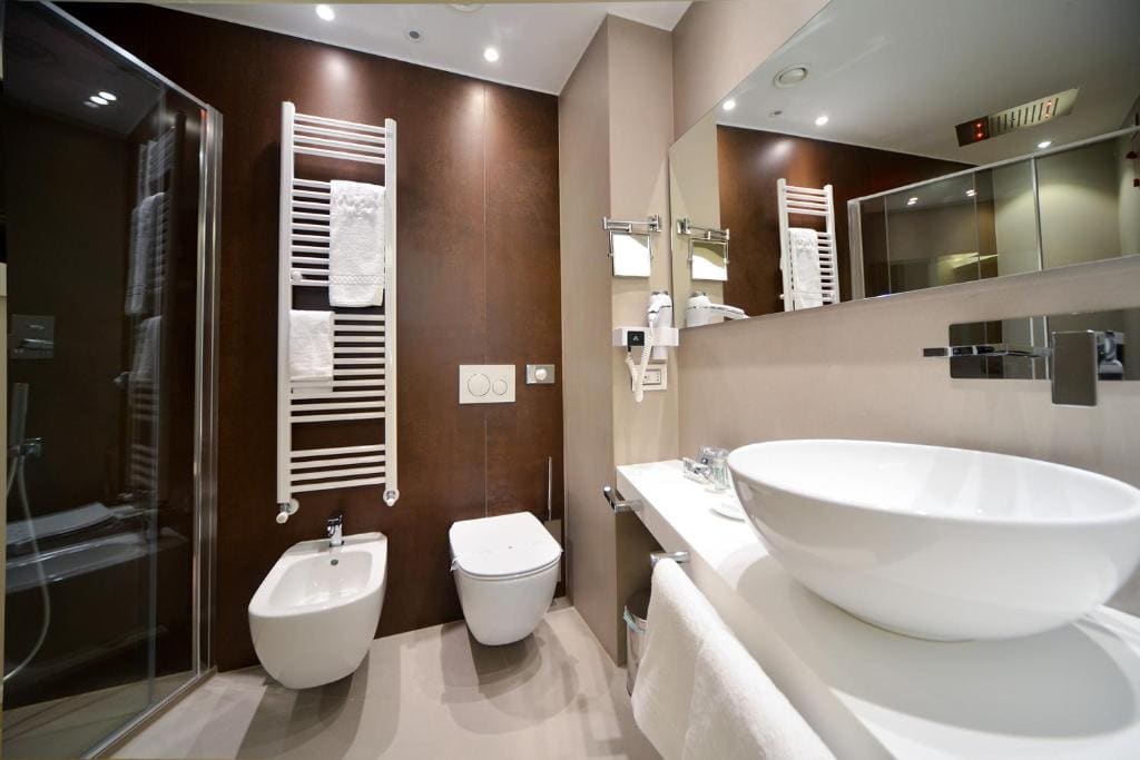 Deluxe Double Room room - Image 3