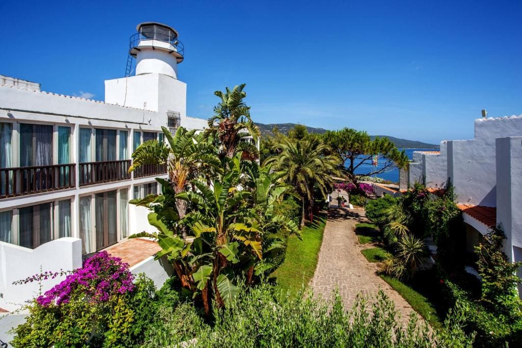 Double or Twin Room with Side Sea View room - Image 3