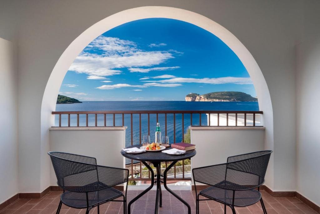 Junior Suite with Balcony room - Image 1