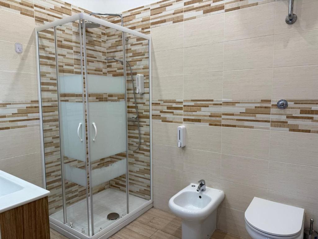 Deluxe Junior Suite room - Image 1