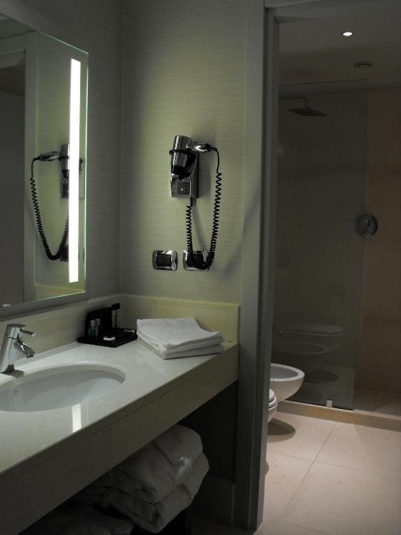 Superior Triple Room room - Image 3