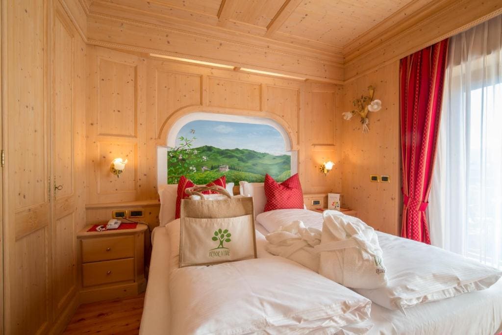 Suite with Garden View room - Image 1