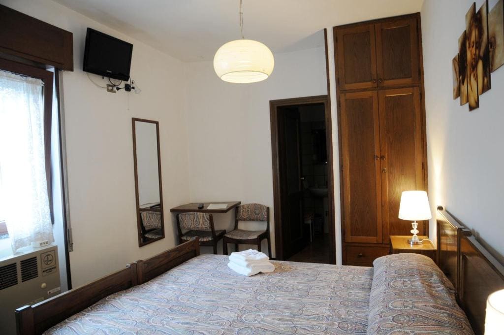 Double or Twin Room with Terrace room - Image 2