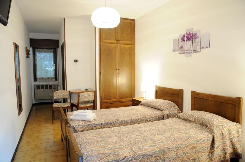Double or Twin Room with Terrace room - Image 3