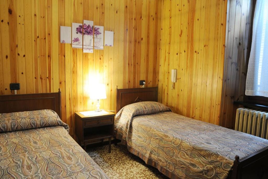 Double or Twin Room with Terrace room - Image 3