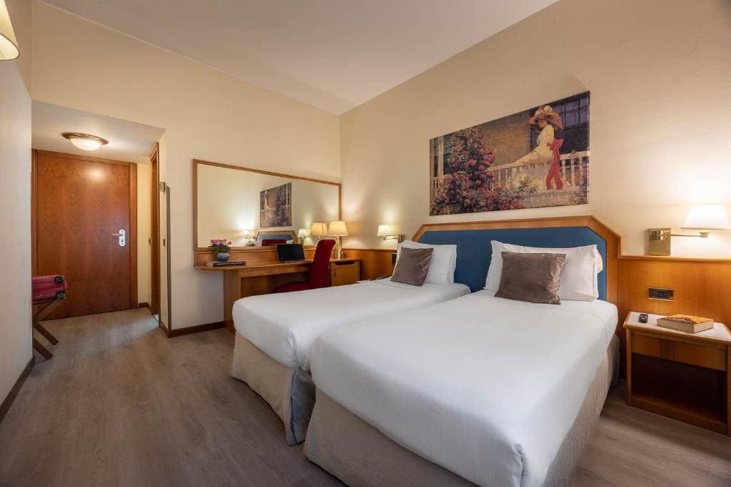 Standard Double Room room - Image 3