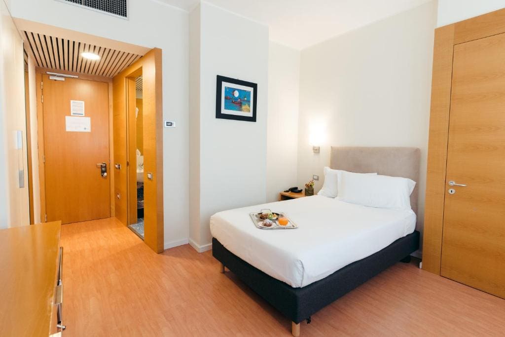 Standard Single Room room - Image 1