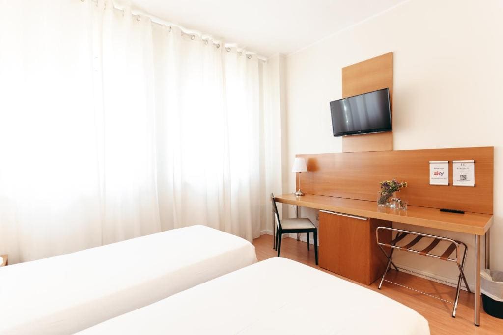 Twin Room room - Image 2