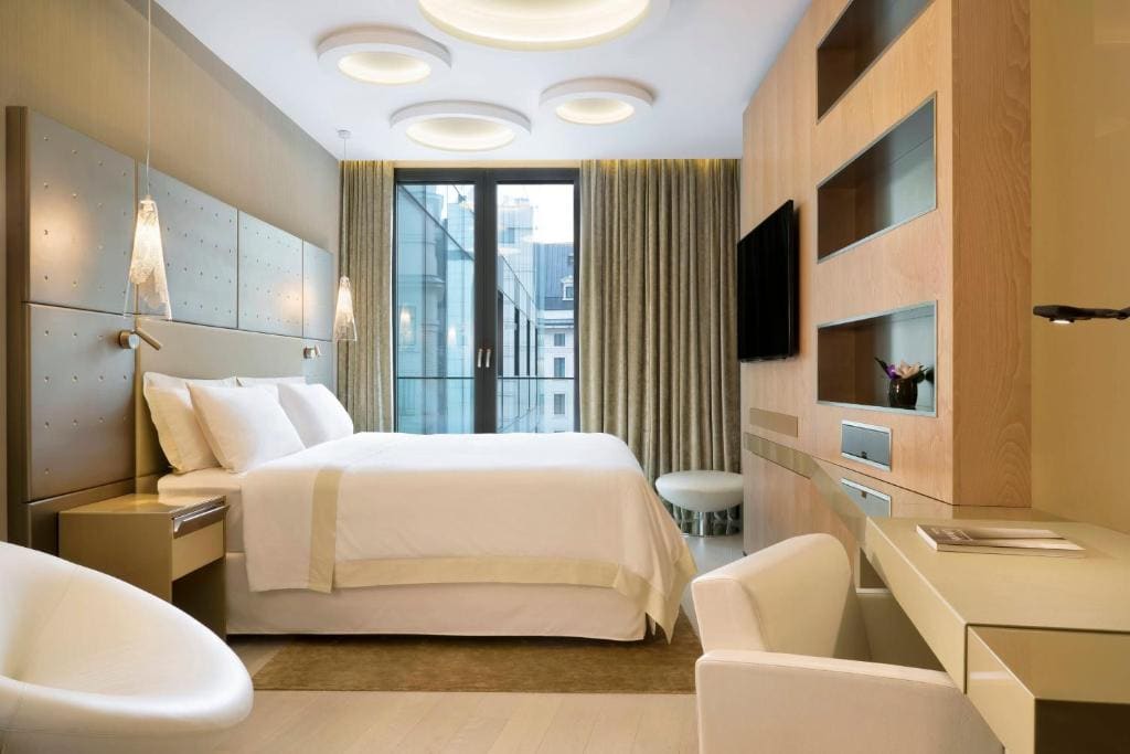Executive Suite room - Image 1