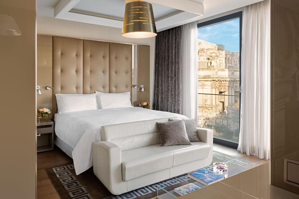 Panoramic Suite room - Image 1