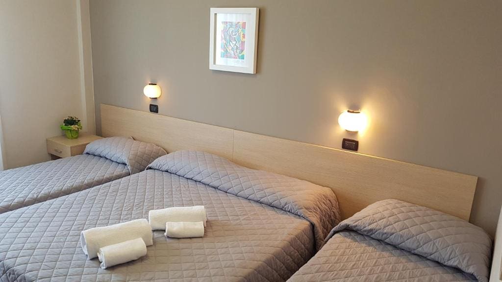Quadruple Room room - Image 3