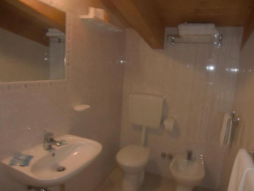 Small Double Room - Attic room - Image 2