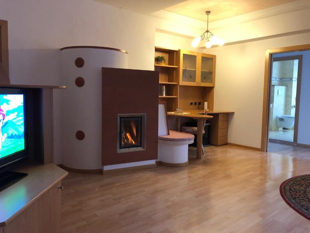 Three-Bedroom Suite room - Image 1