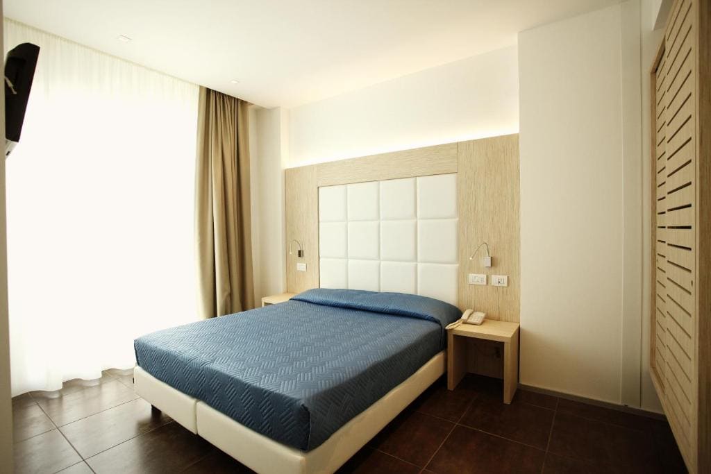 Double or Twin Room room - Image 2