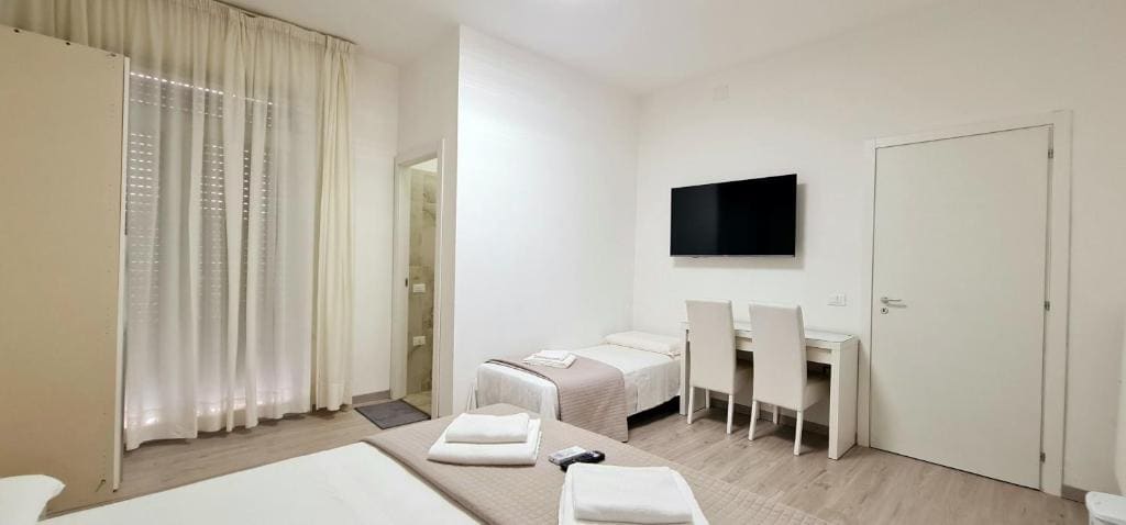 Superior Double Room room - Image 3