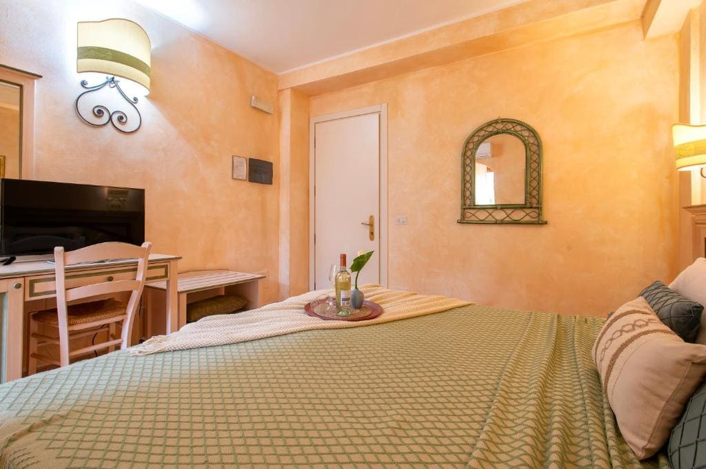Double or Twin Room room - Image 2