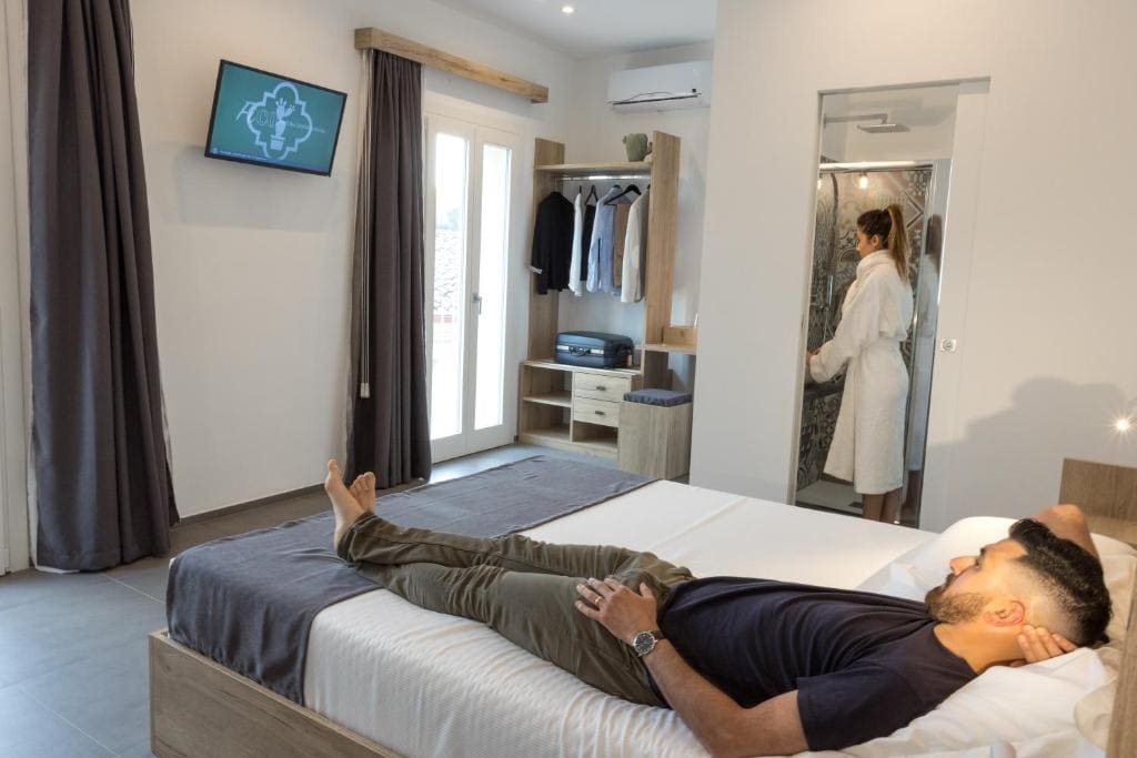 Deluxe Double or Twin Room with City View room - Image 2