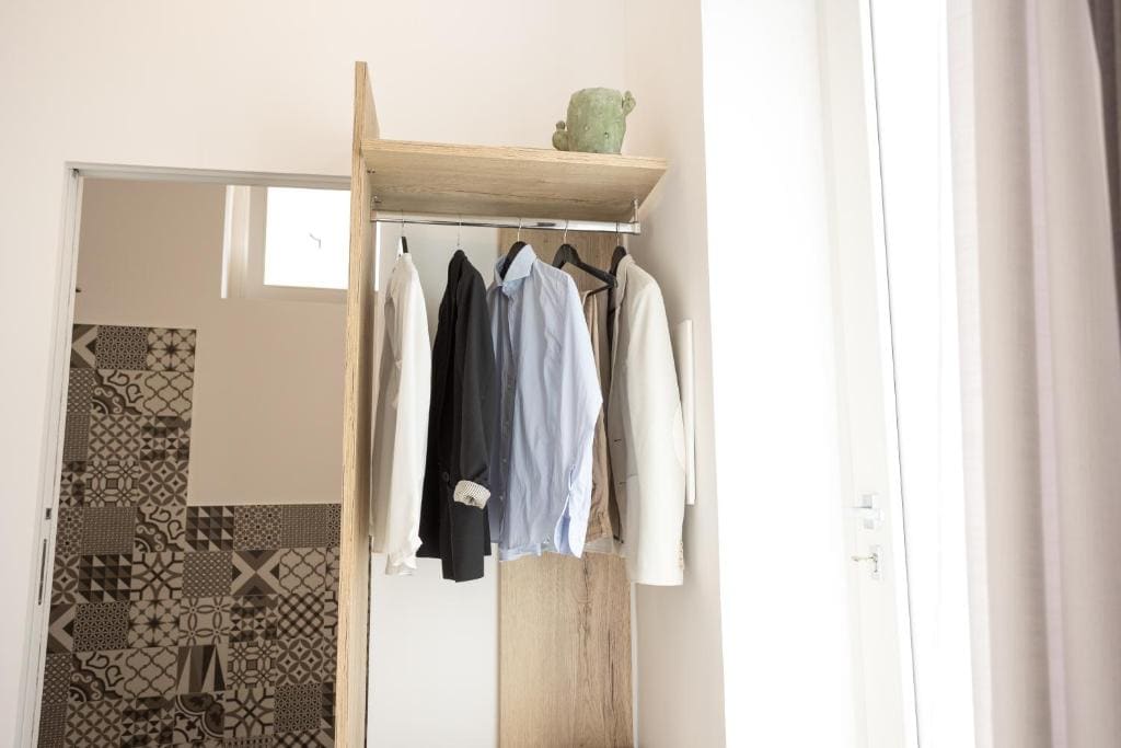 Small Double Room room - Image 2