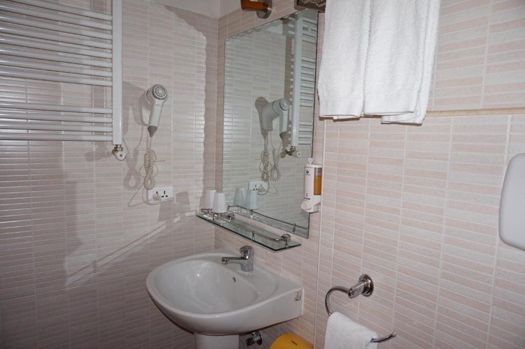Triple Room room - Image 2