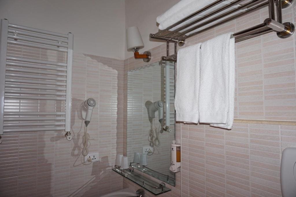 Triple Room room - Image 3