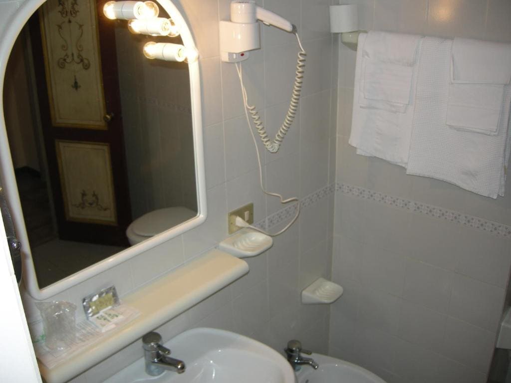 Double Room room - Image 3