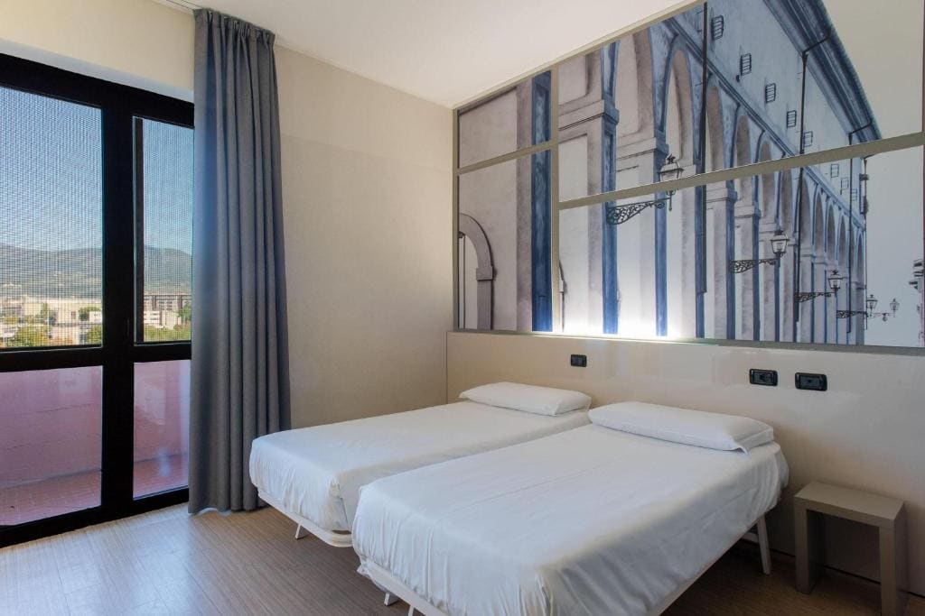 Twin Room room - Image 2