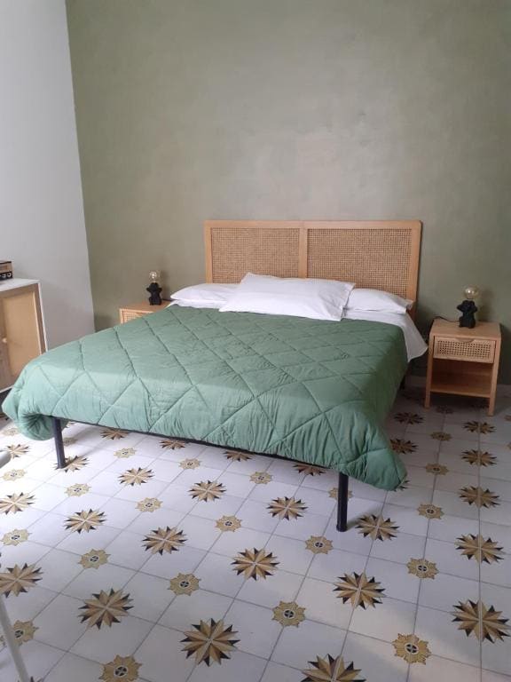 Large Double Room room - Image 3
