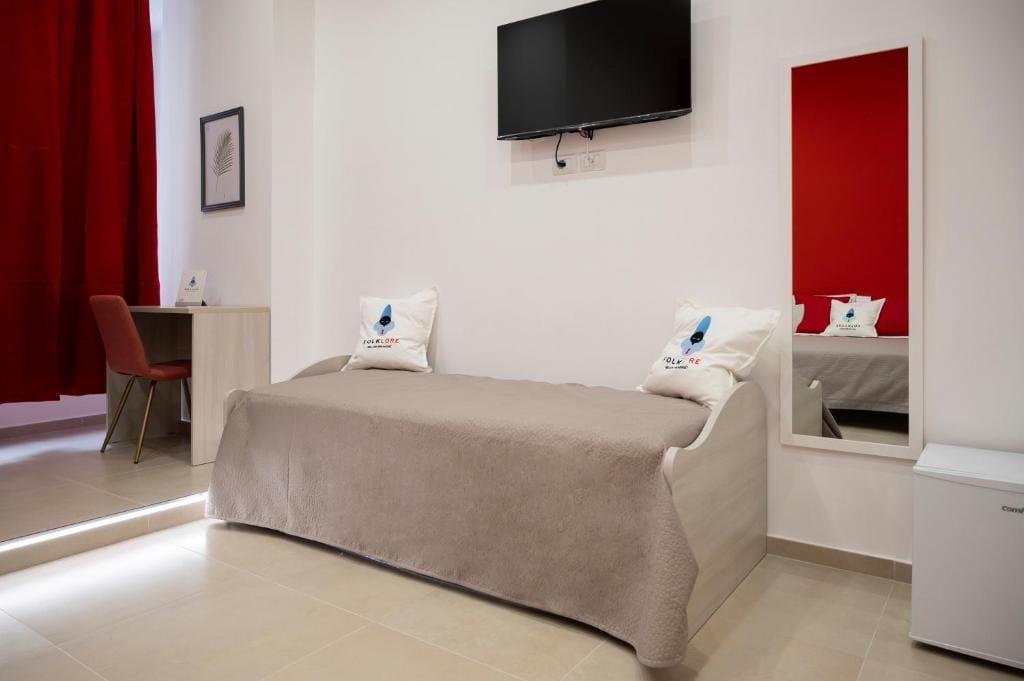 Quadruple Room with Private Bathroom room - Image 3