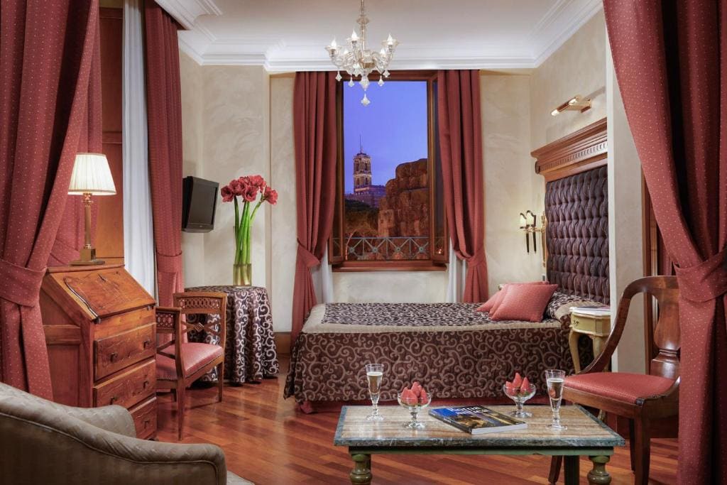Suite with View room - Image 1