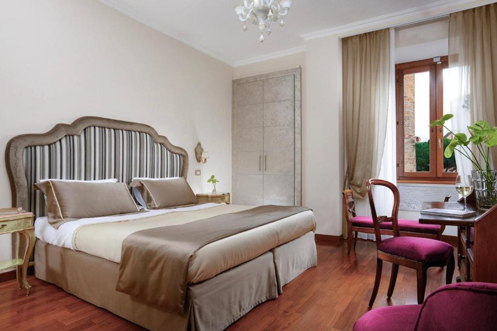 Superior Double or Twin Room with View room - Image 2