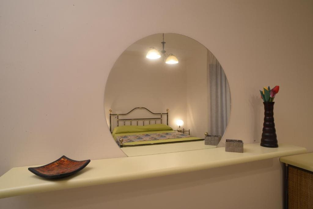 Double Room with Balcony room - Image 1