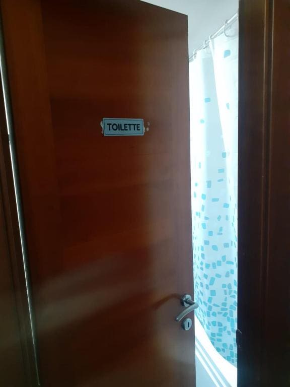 Triple Room with Private Bathroom room - Image 3