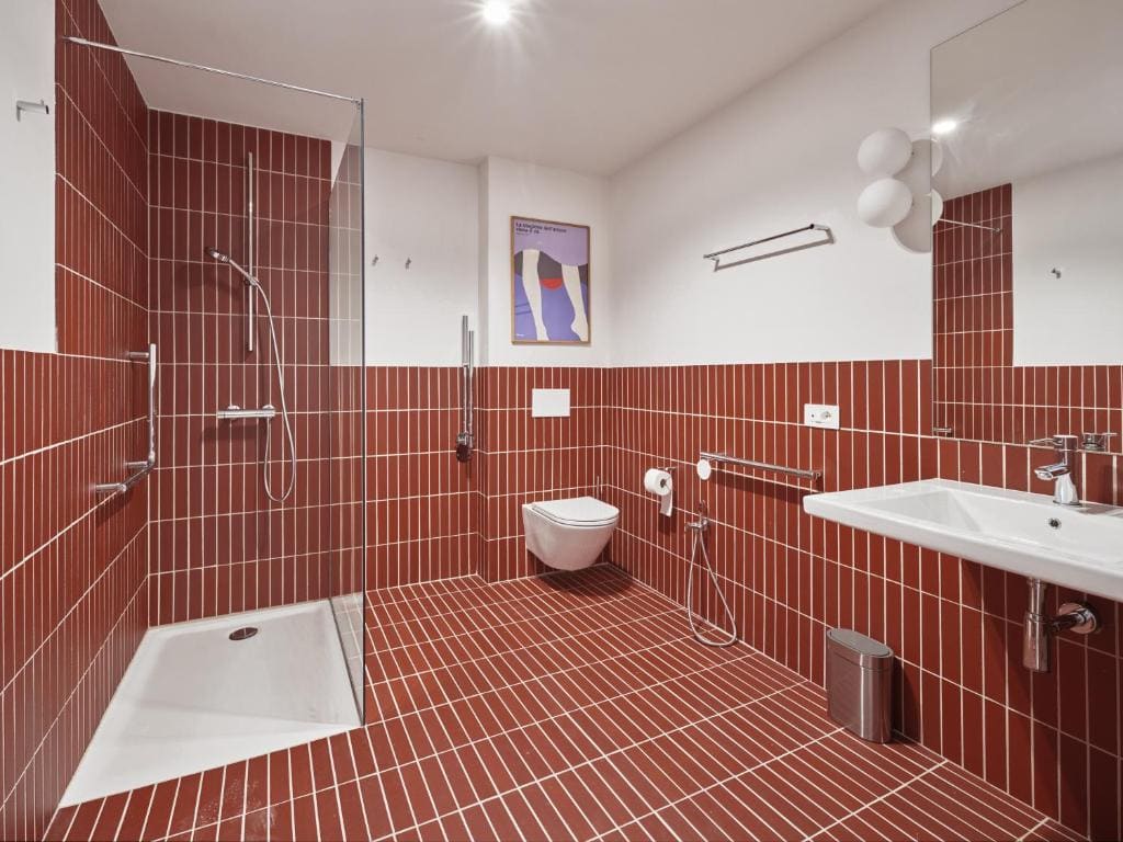 Comfort Triple Room room - Image 3