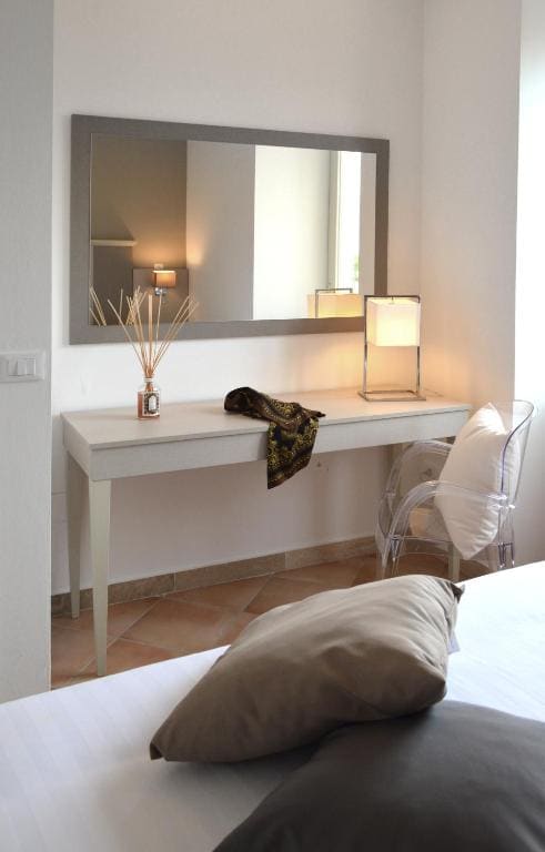 Suite room - Image 2