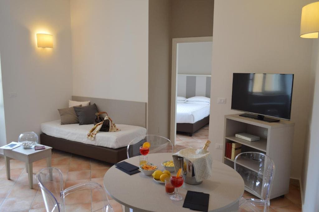Suite room - Image 3