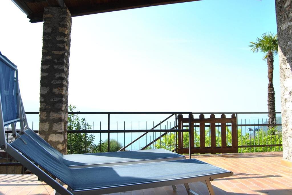Apartment with Terrace - Annex room - Image 1