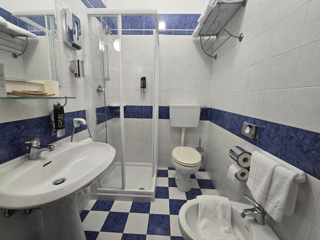 Economy Double Room room - Image 1