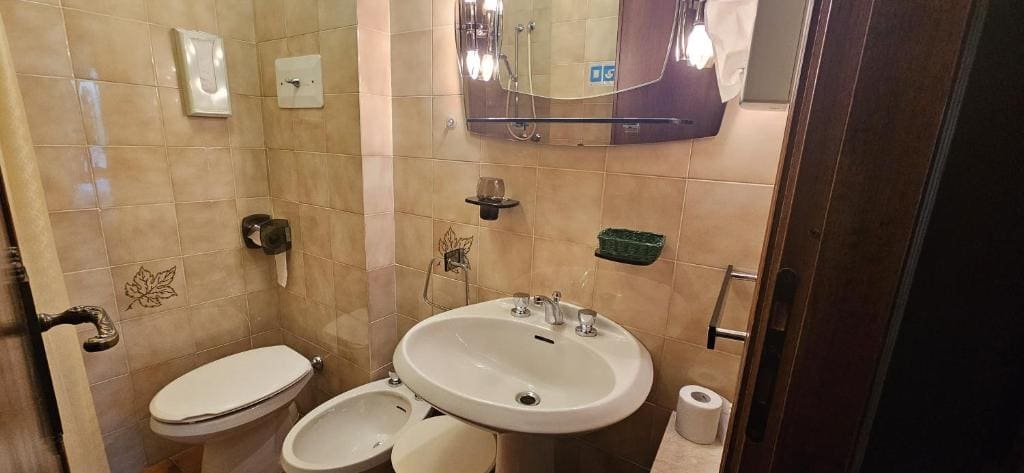 Single Room with Balcony - Depandance room - Image 1