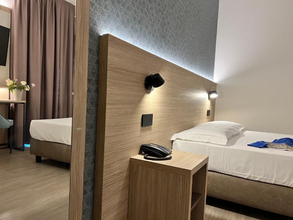 Double Room with French Bed room - Image 1