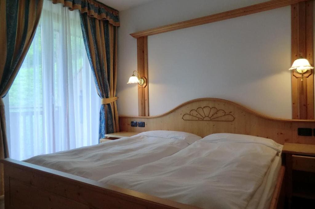 Classic Double Room room - Image 2