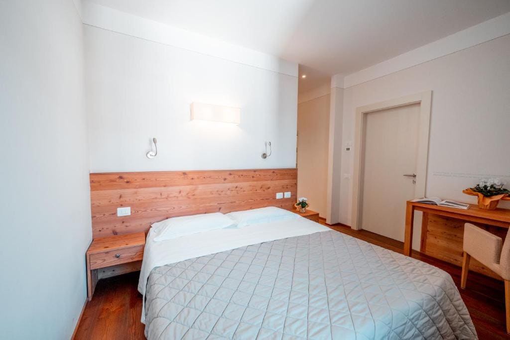 Double or Twin Room room - Image 1