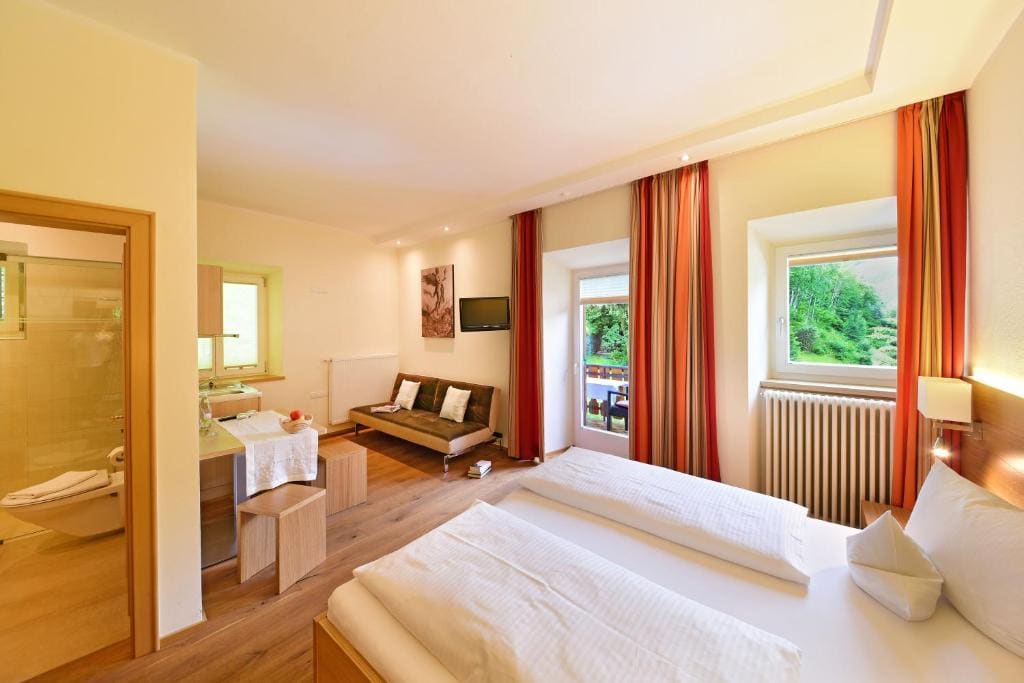 Standard Double Room room - Image 2